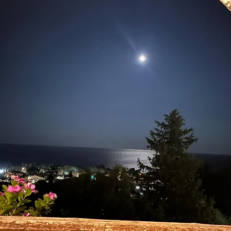 Villa Azzurra *