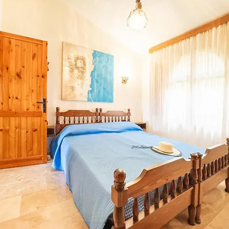 Azzurra Villa *